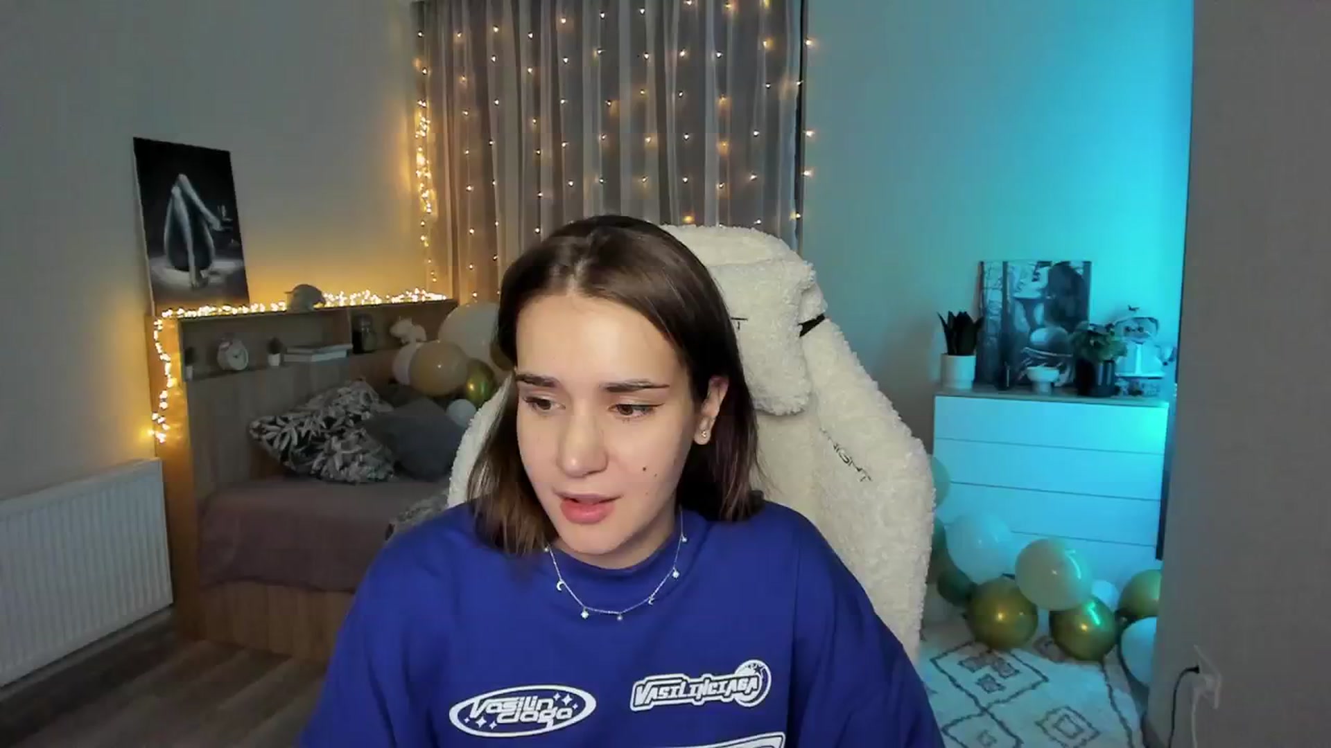 Gallery image thumbnail from Ellies_Smile's myfreecams stream on, 02/12/2024, 18:14 image 4 of 20