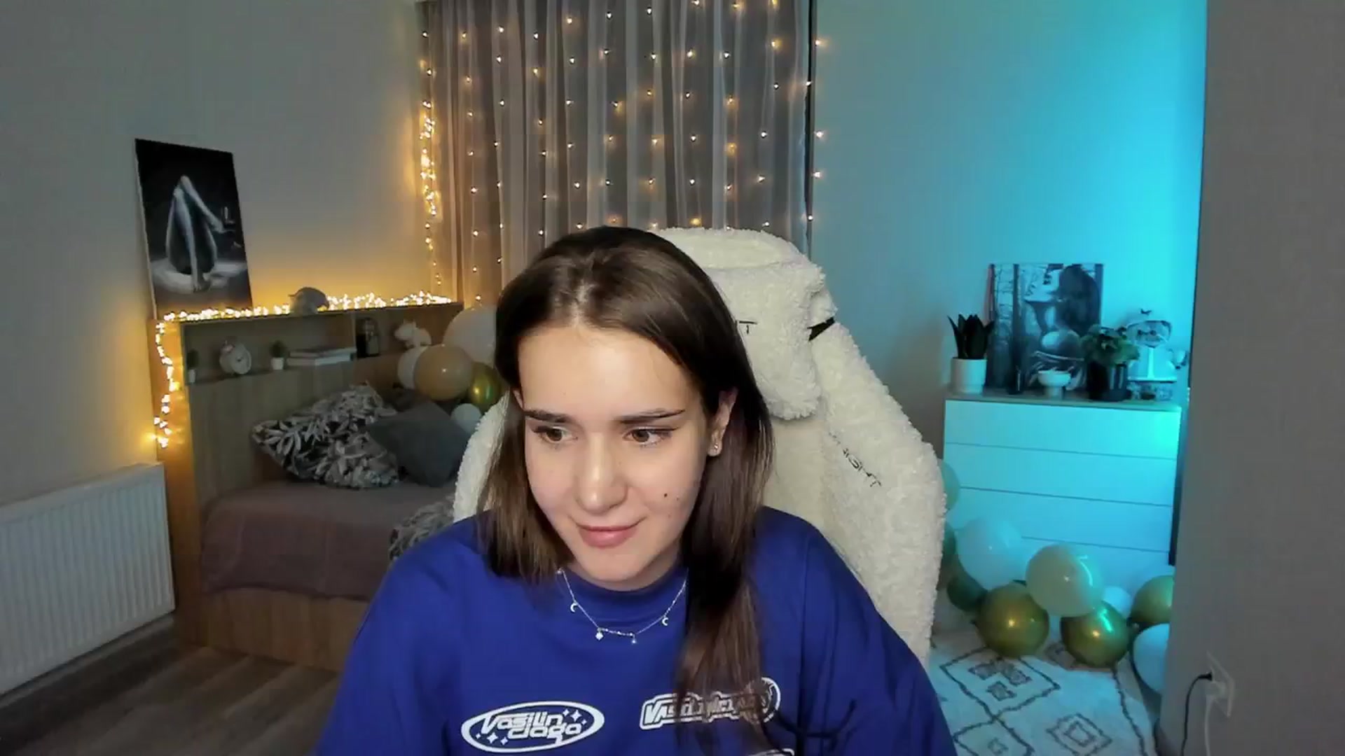 Gallery image thumbnail from Ellies_Smile's myfreecams stream on, 02/12/2024, 18:14 image 10 of 20