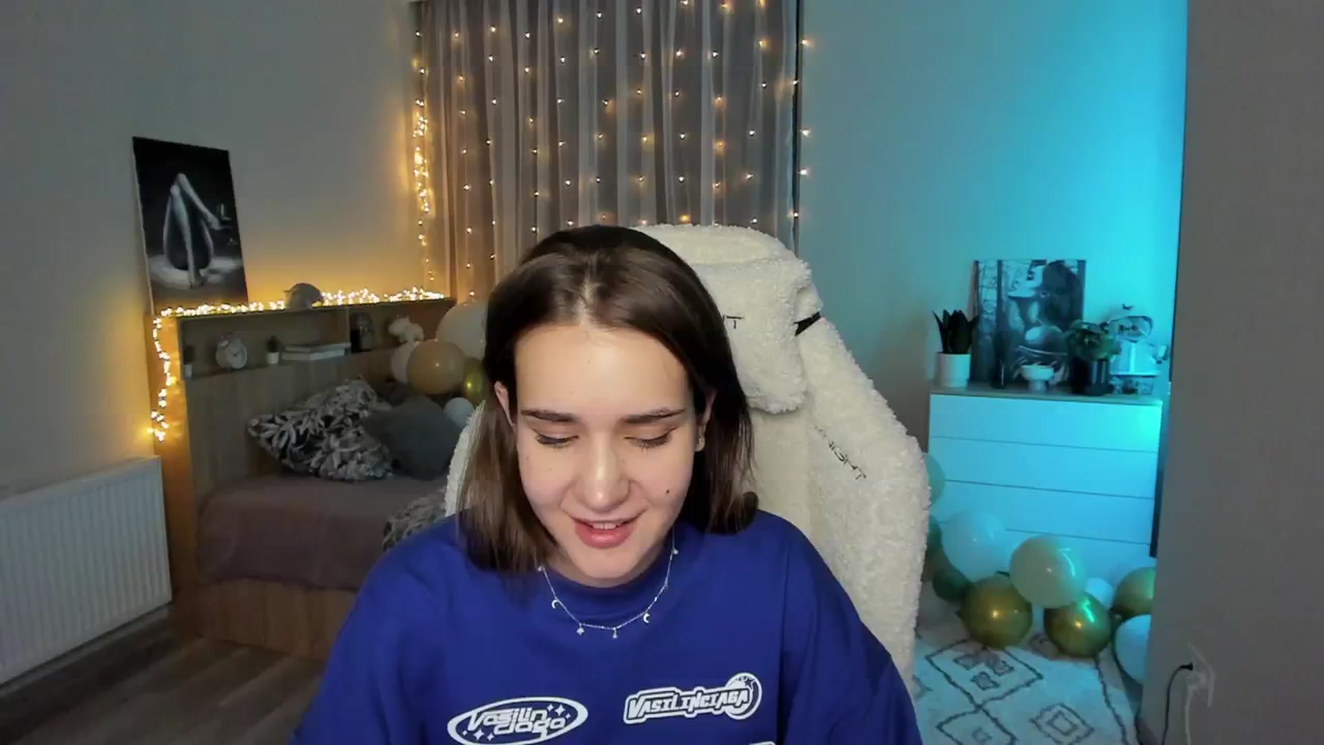 Gallery image thumbnail from Ellies_Smile's myfreecams stream on, 02/12/2024, 18:14 image 7 of 20