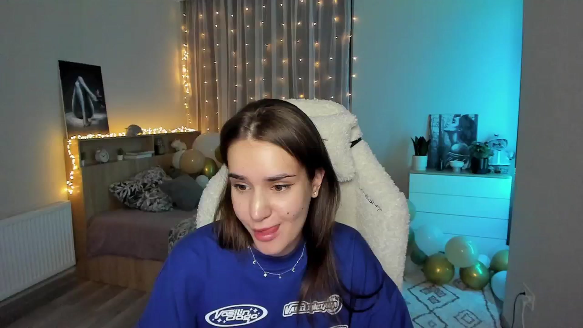 Gallery image thumbnail from Ellies_Smile's myfreecams stream on, 02/12/2024, 18:14 image 9 of 20