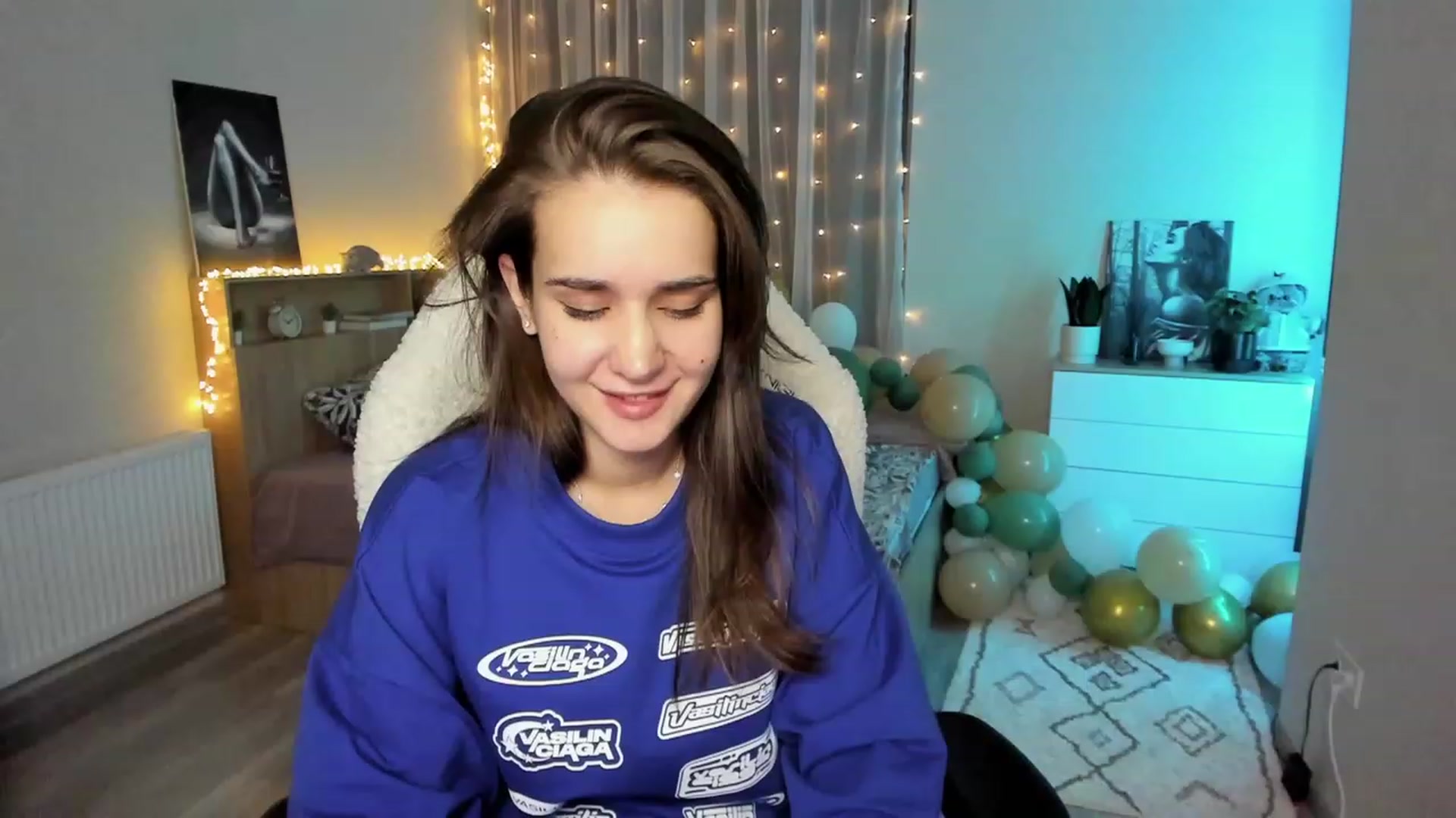 Gallery image thumbnail from Ellies_Smile's myfreecams stream on, 02/12/2024, 19:08 image 2 of 20