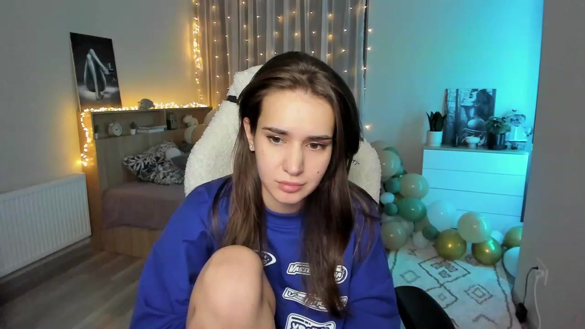 Gallery image thumbnail from Ellies_Smile's myfreecams stream on, 02/12/2024, 19:08 image 12 of 20