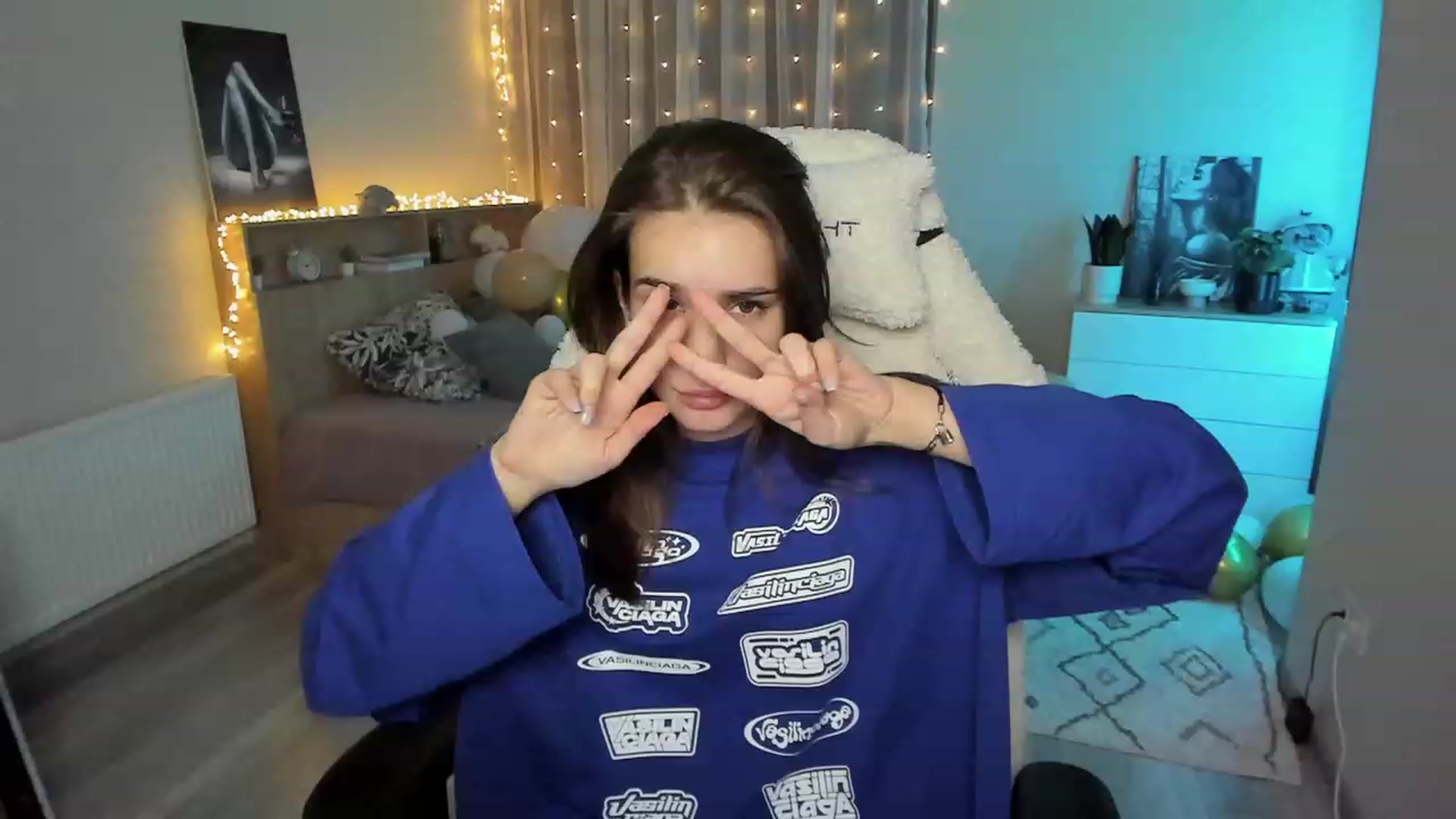 Gallery image thumbnail from Ellies_Smile's myfreecams stream on, 02/12/2024, 19:08 image 20 of 20