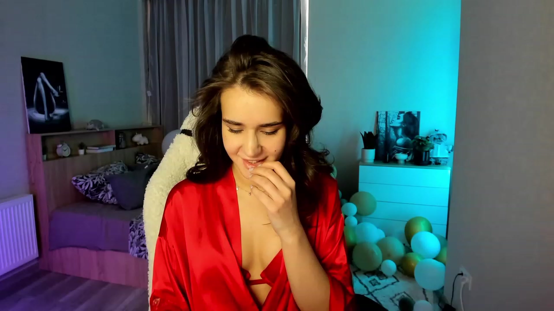 Gallery image thumbnail from Ellies_Smile's myfreecams stream on, 02/14/2024, 12:18 image 8 of 20