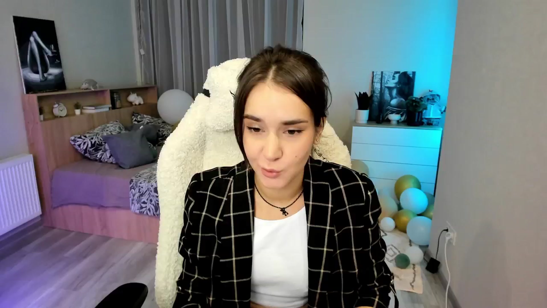 Gallery image thumbnail from Ellies_Smile's myfreecams stream on, 02/15/2024, 15:39 image 5 of 20