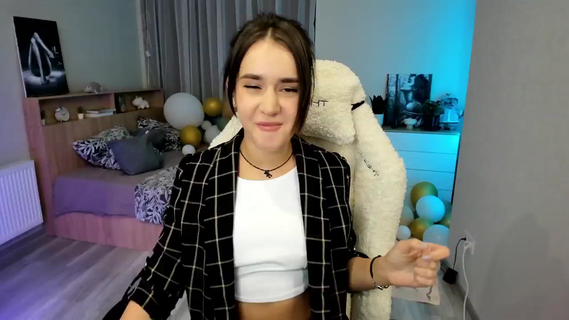 Gallery image thumbnail from Ellies_Smile's myfreecams stream on, 02/15/2024, 15:39 image 9 of 20