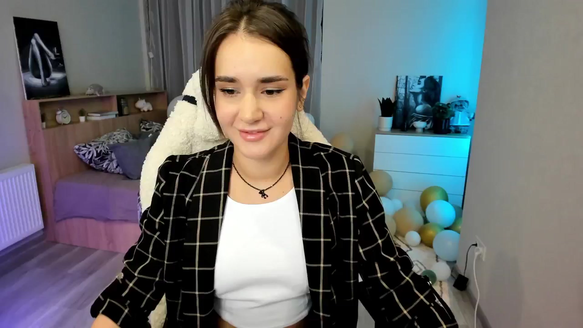 Gallery image thumbnail from Ellies_Smile's myfreecams stream on, 02/15/2024, 15:39 image 2 of 20