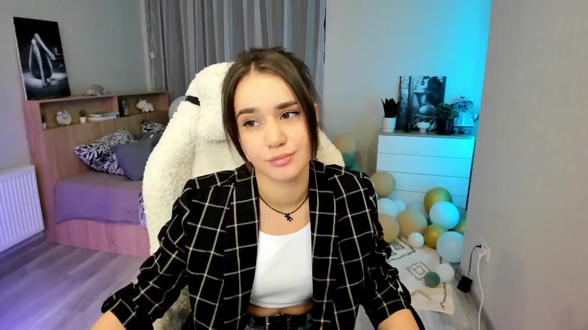 Gallery image thumbnail from Ellies_Smile's myfreecams stream on, 02/15/2024, 15:39 image 1 of 20