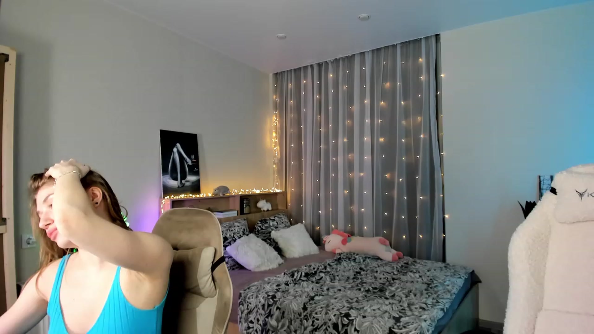 Gallery image thumbnail from Ellies_Smile's myfreecams stream on, 02/21/2024, 03:07 image 5 of 20