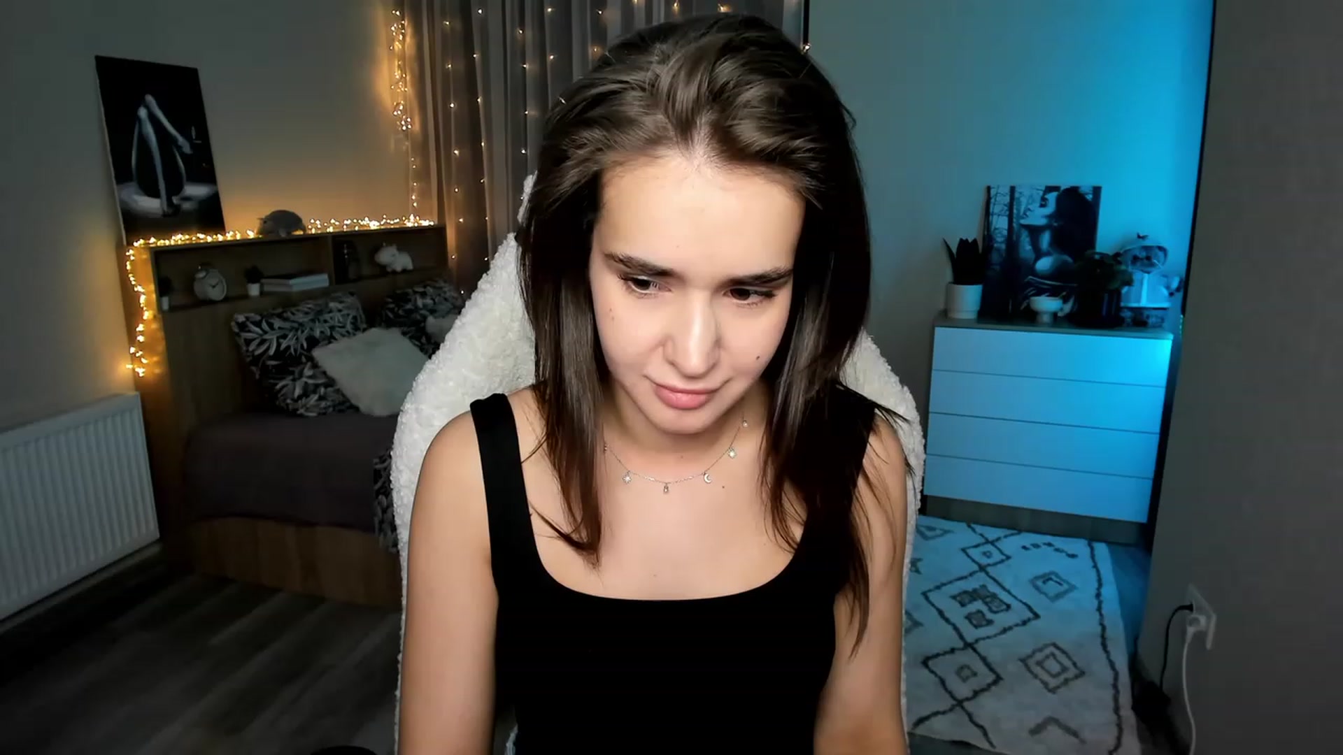 Gallery image thumbnail from Ellies_Smile's myfreecams stream on, 02/23/2024, 18:44 image 1 of 20