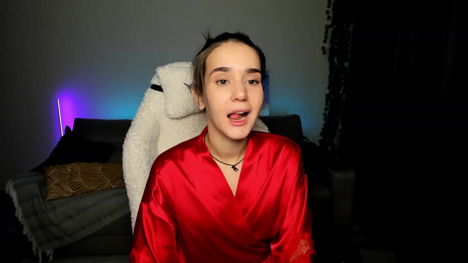 Gallery image thumbnail from Ellies_Smile's myfreecams stream on, 03/06/2024, 15:32 image 1 of 20