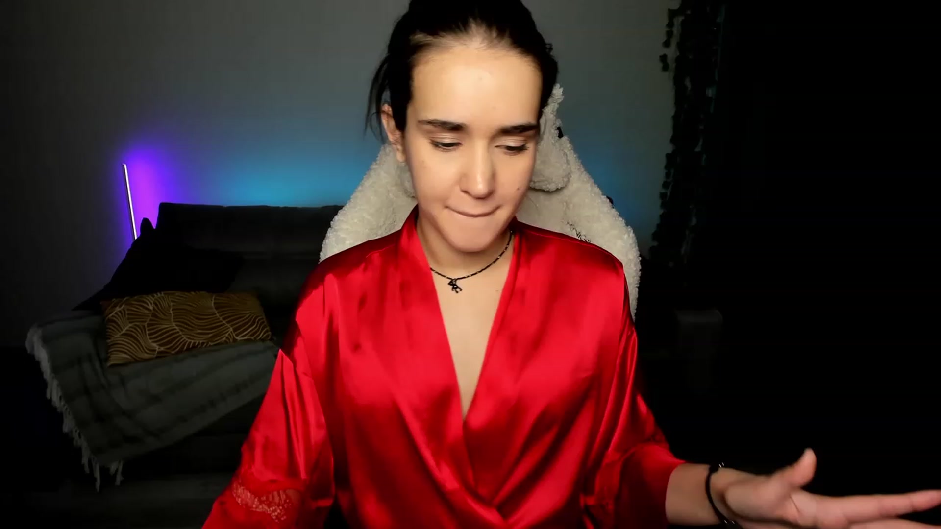 Gallery image thumbnail from Ellies_Smile's myfreecams stream on, 03/06/2024, 15:32 image 13 of 20