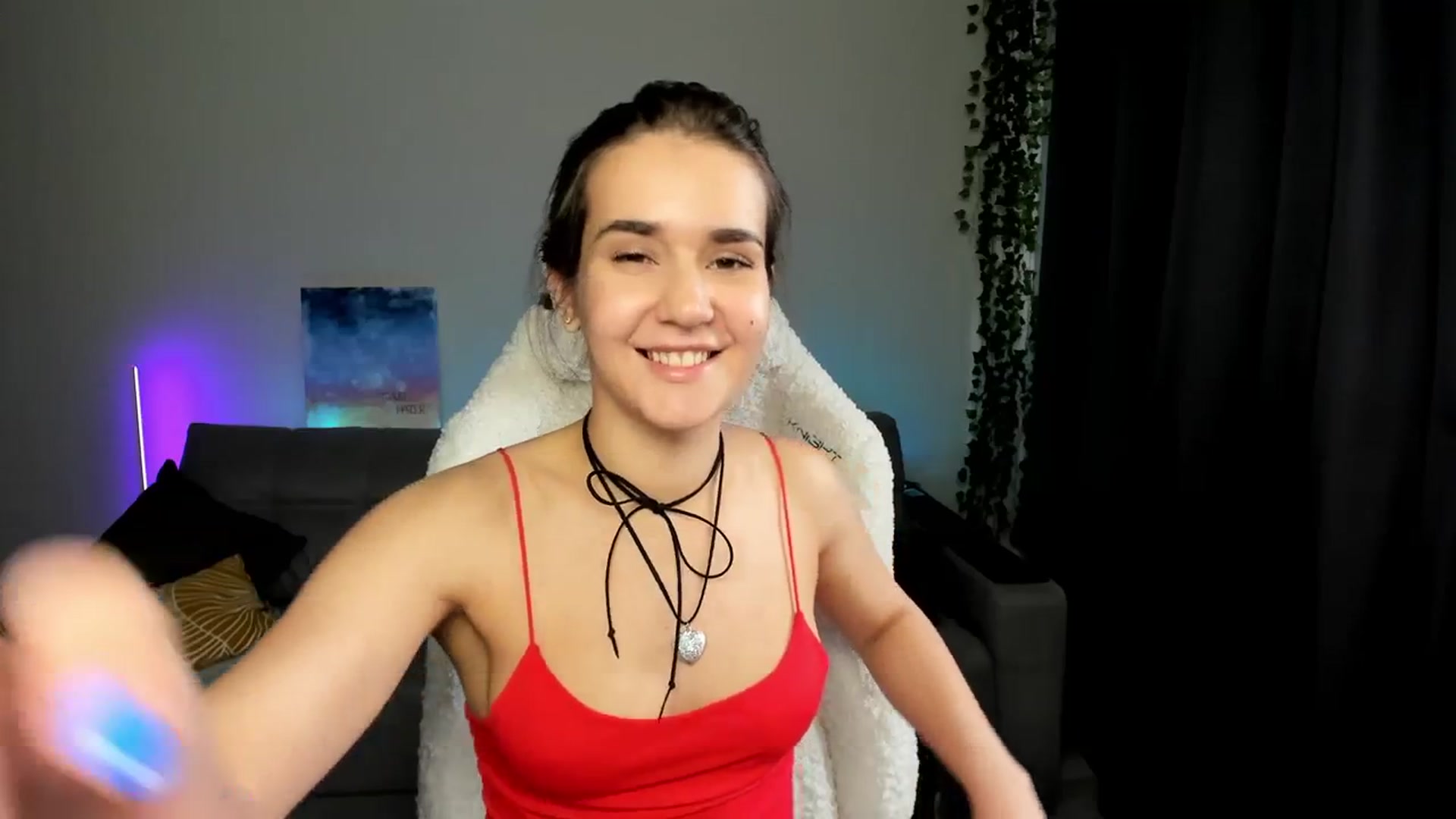 Gallery image thumbnail from Ellies_Smile's myfreecams stream on, 03/16/2024, 05:55 image 6 of 20