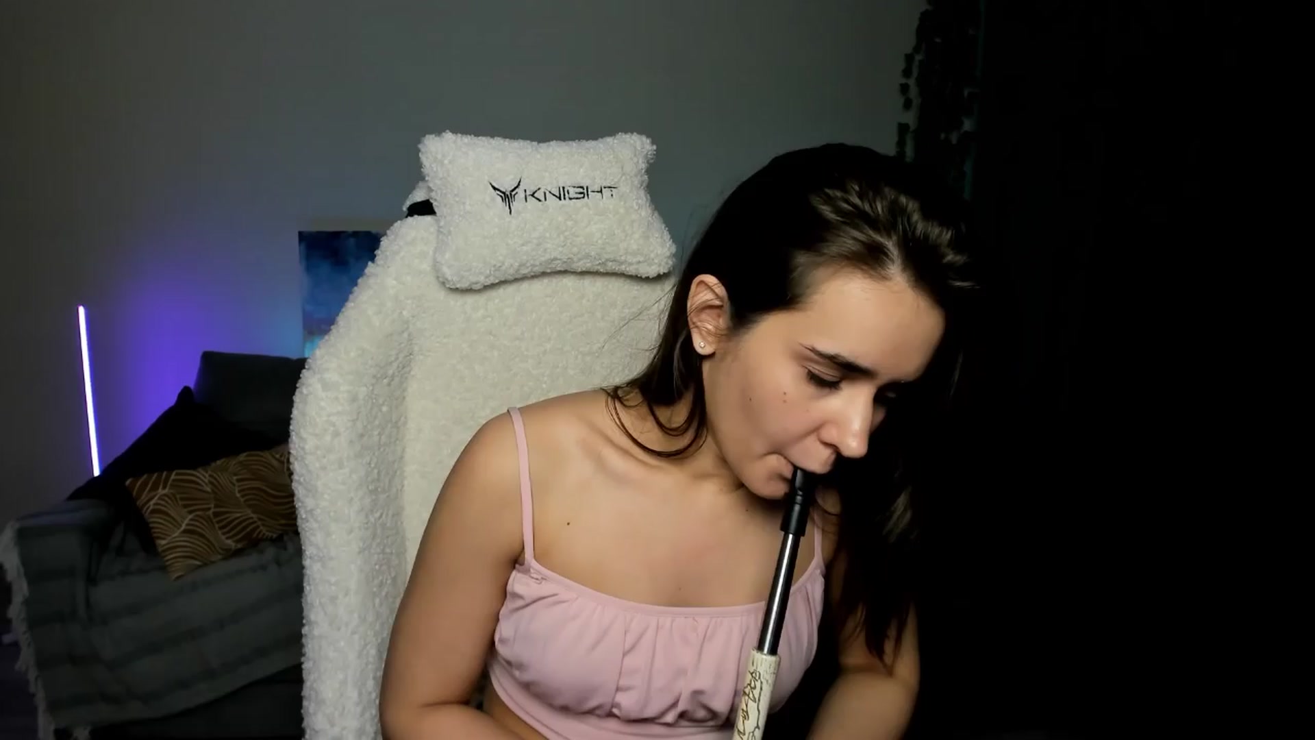 Gallery image thumbnail from Ellies_Smile's myfreecams stream on, 03/27/2024, 16:03 image 17 of 20