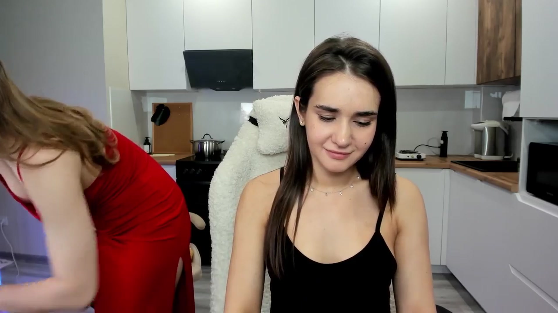 Gallery image thumbnail from Ellies_Smile's myfreecams stream on, 03/30/2024, 18:05 image 15 of 20