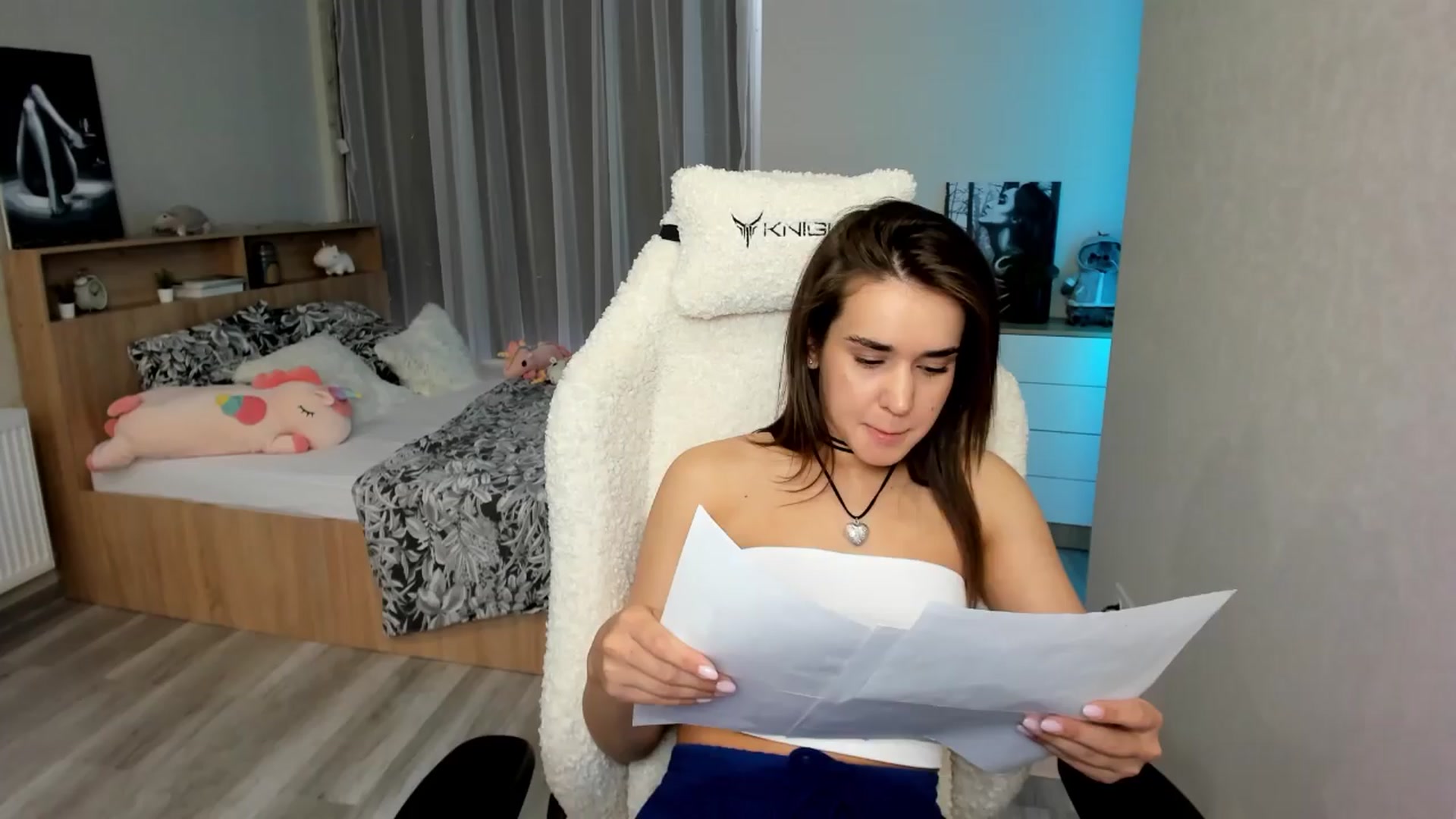 Gallery image thumbnail from Ellies_Smile's myfreecams stream on, 04/08/2024, 11:38 image 19 of 20