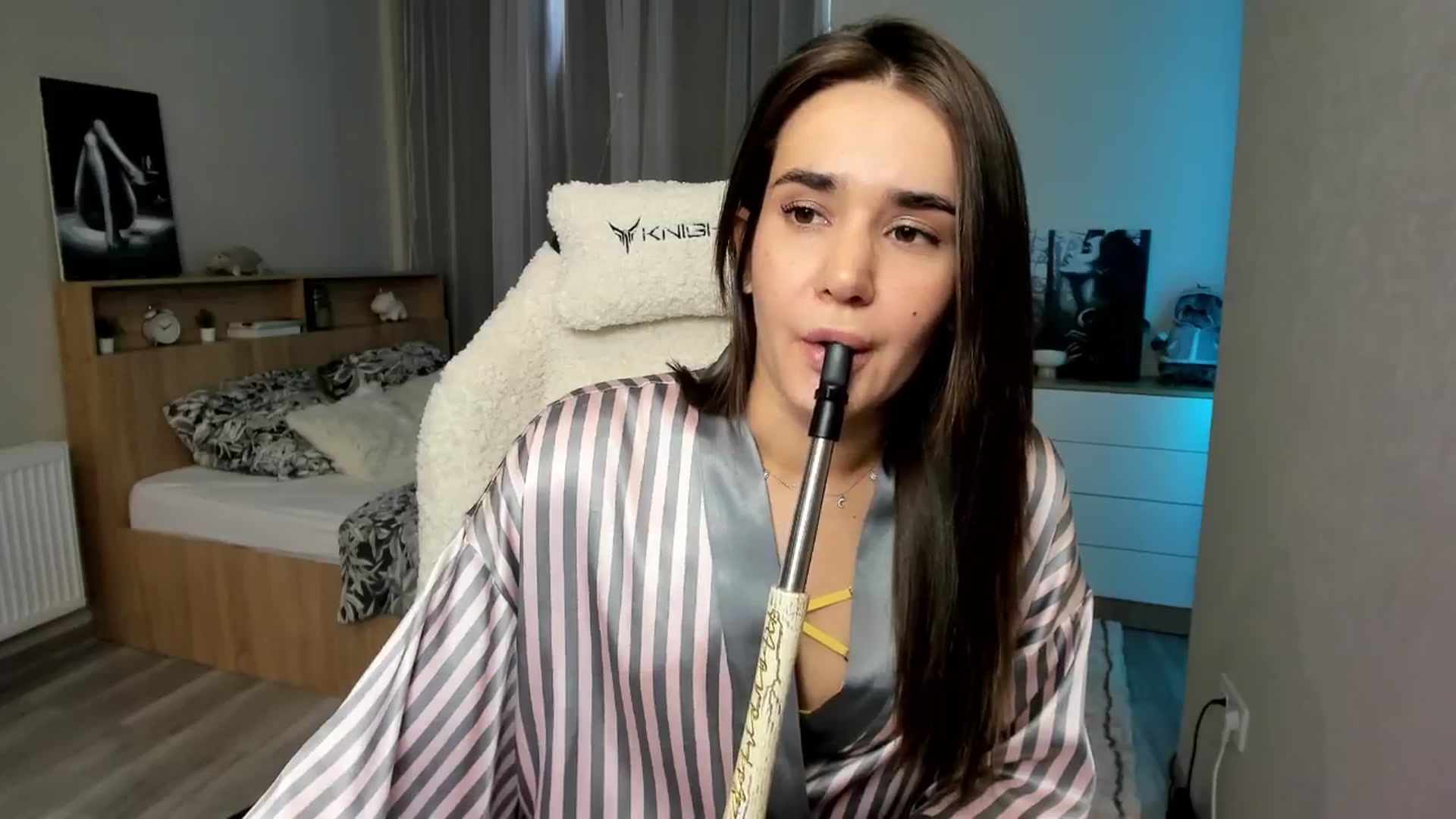 Gallery image thumbnail from Ellies_Smile's myfreecams stream on, 04/21/2024, 14:06 image 20 of 20