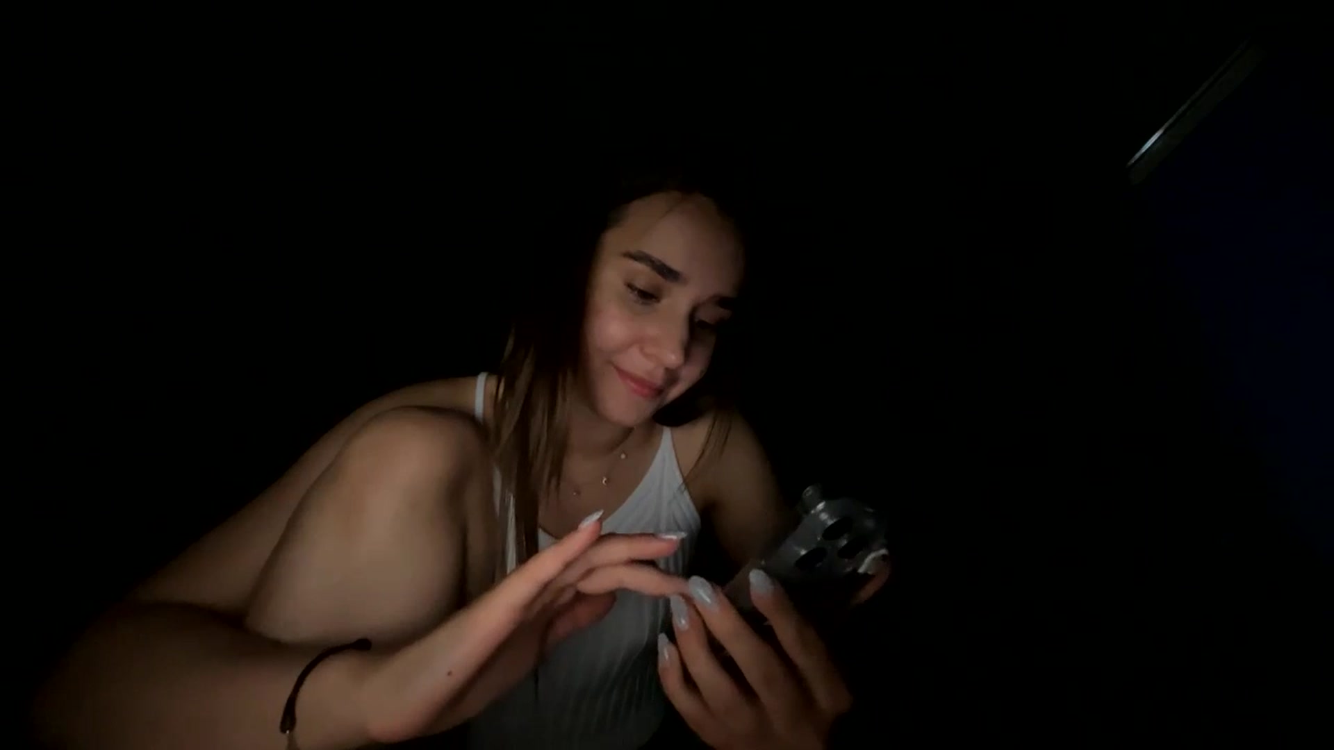 Gallery image thumbnail from Ellies_Smile's myfreecams stream on, 05/08/2024, 17:31 image 20 of 20