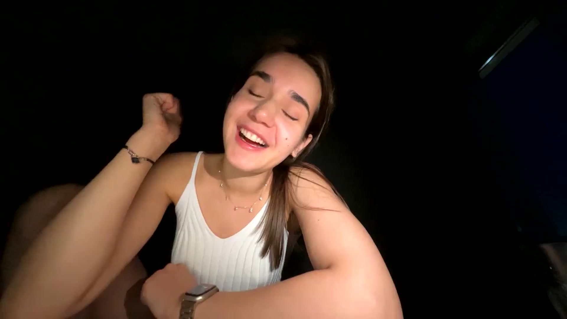 Gallery image thumbnail from Ellies_Smile's myfreecams stream on, 05/08/2024, 17:31 image 16 of 20