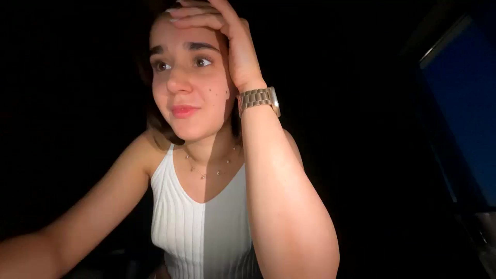 Gallery image thumbnail from Ellies_Smile's myfreecams stream on, 05/08/2024, 17:31 image 1 of 20