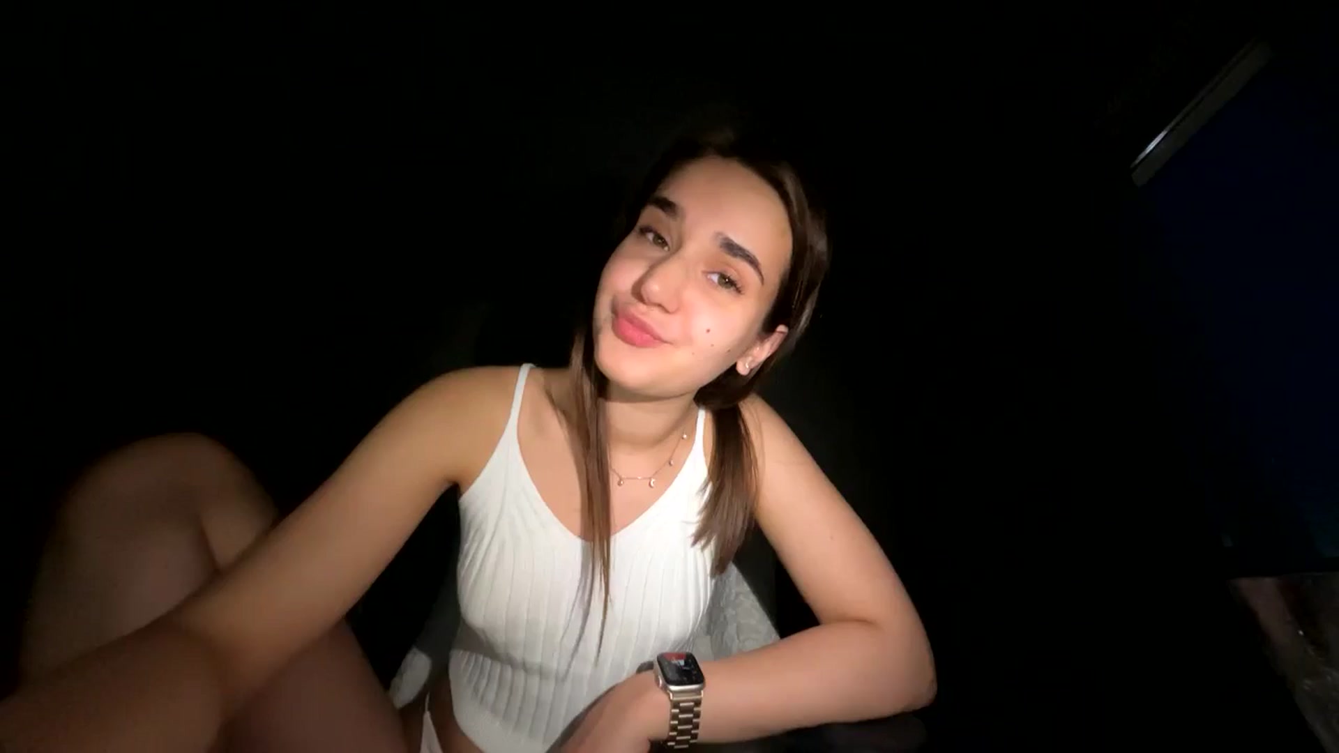 Gallery image thumbnail from Ellies_Smile's myfreecams stream on, 05/08/2024, 17:31 image 17 of 20