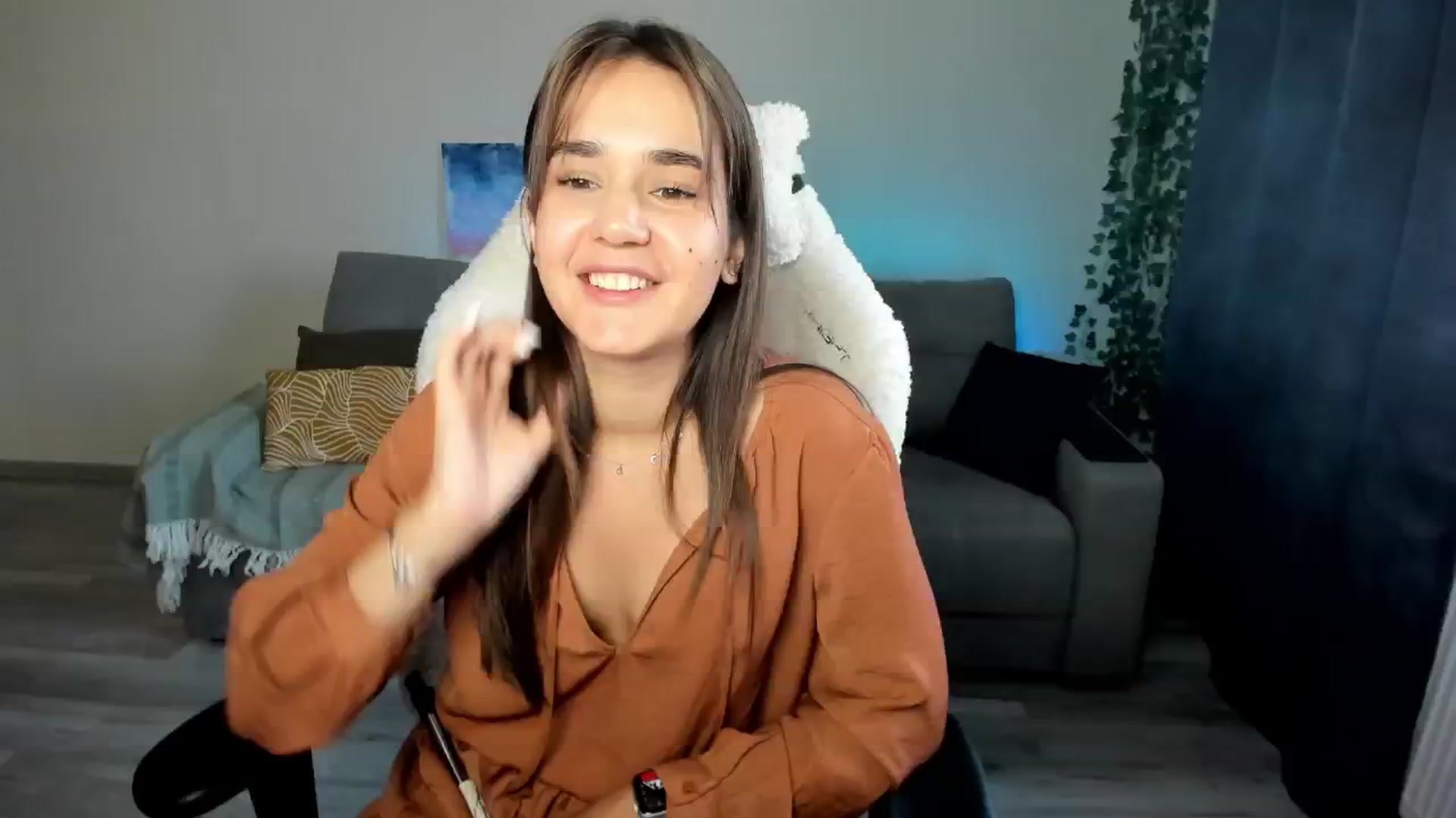 Gallery image thumbnail from Ellies_Smile's myfreecams stream on, 06/11/2024, 16:31 image 15 of 20