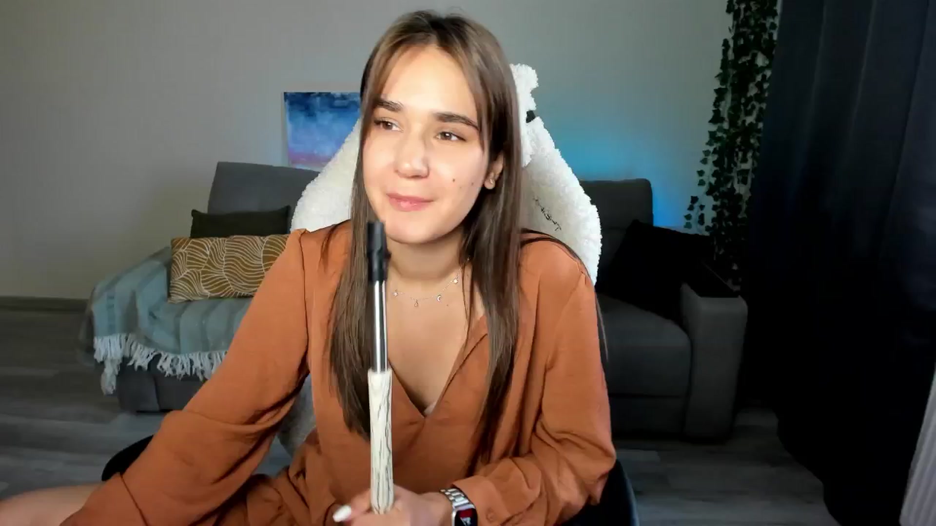Gallery image thumbnail from Ellies_Smile's myfreecams stream on, 06/11/2024, 16:31 image 16 of 20