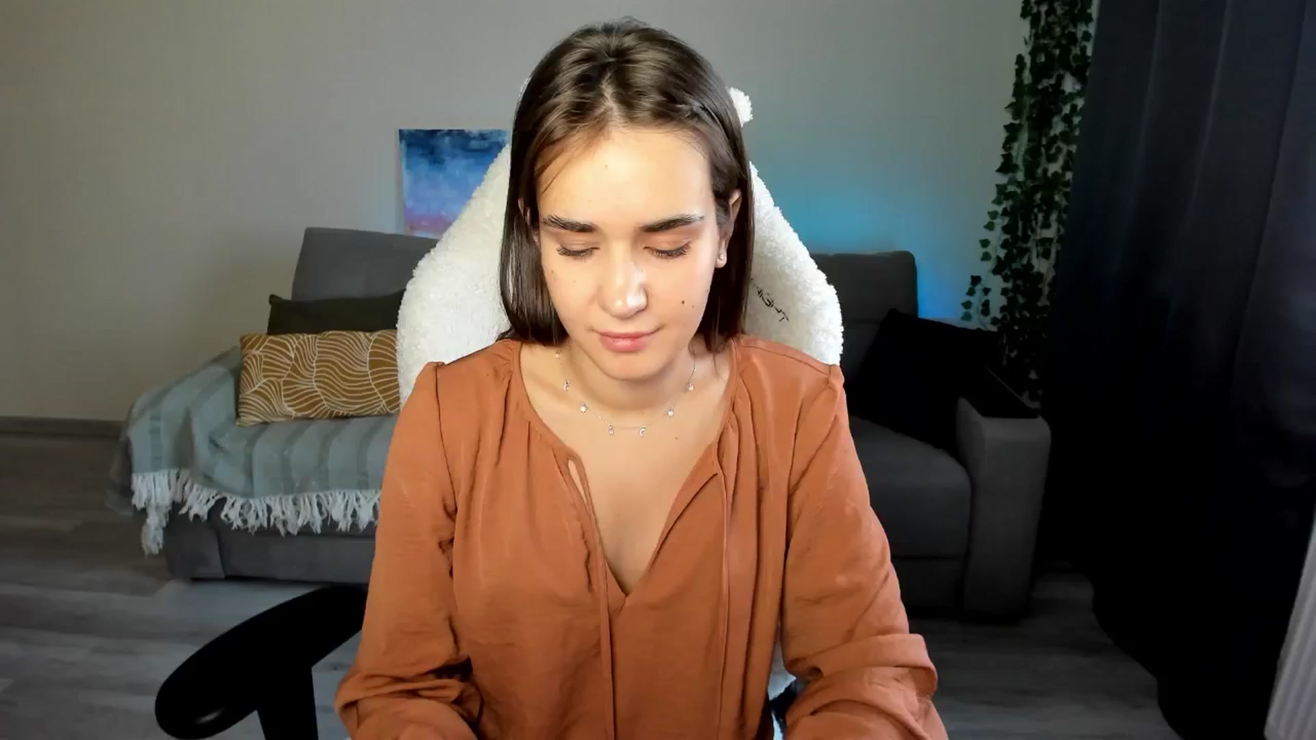 Gallery image thumbnail from Ellies_Smile's myfreecams stream on, 06/11/2024, 16:31 image 1 of 20