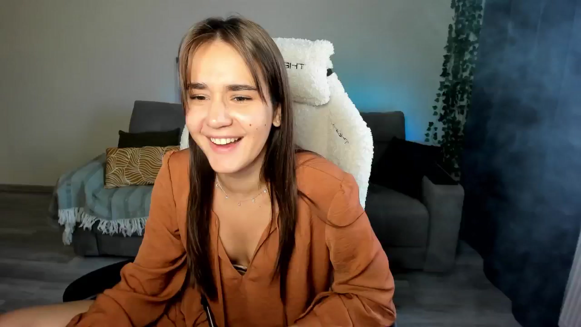 Gallery image thumbnail from Ellies_Smile's myfreecams stream on, 06/11/2024, 16:31 image 18 of 20