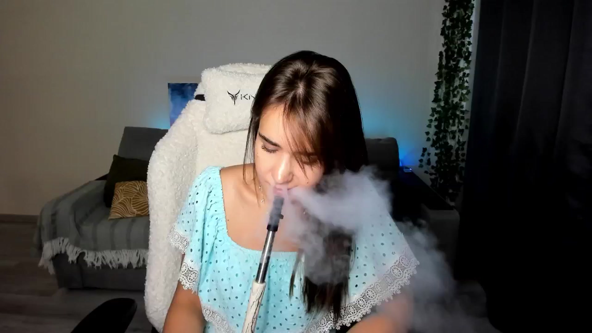 Gallery image thumbnail from Ellies_Smile's myfreecams stream on, 06/17/2024, 14:43 image 4 of 20