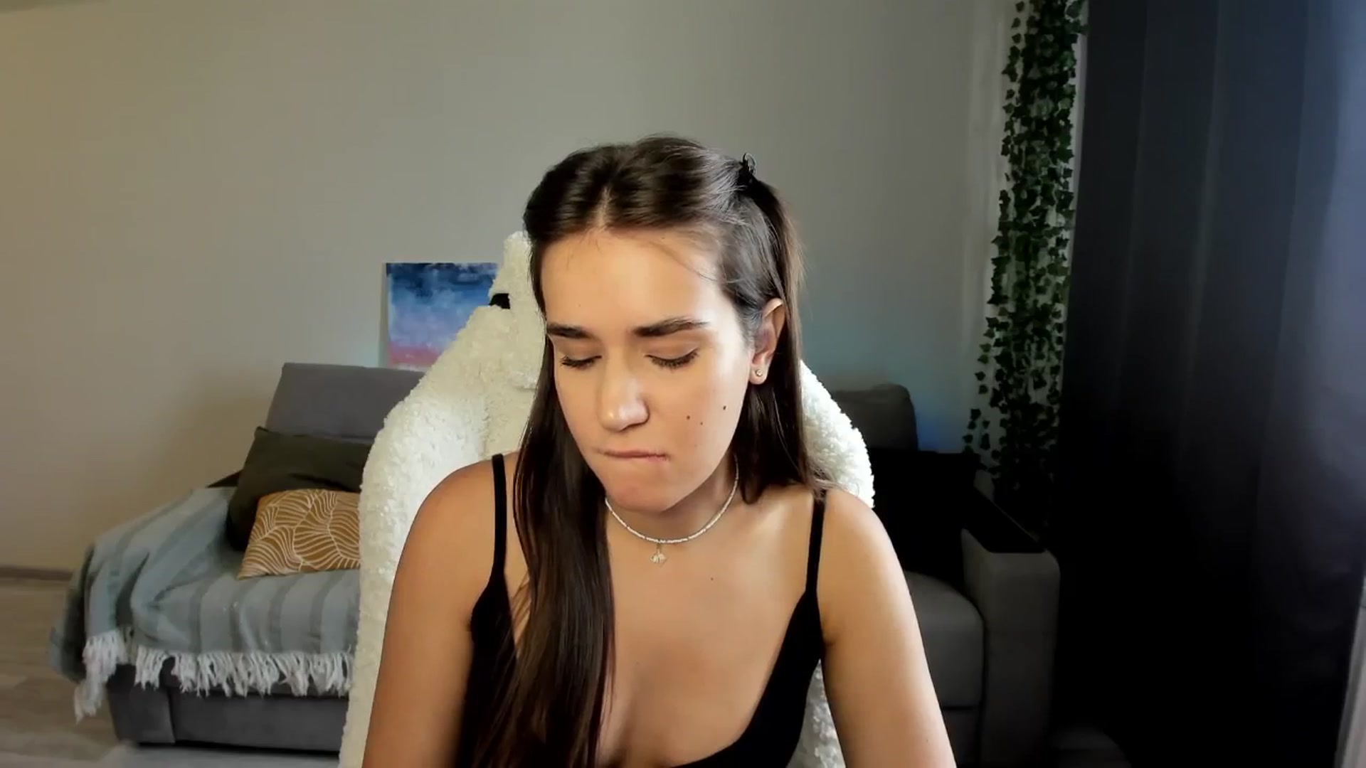Gallery image thumbnail from Ellies_Smile's myfreecams stream on, 07/23/2024, 12:30 image 15 of 20