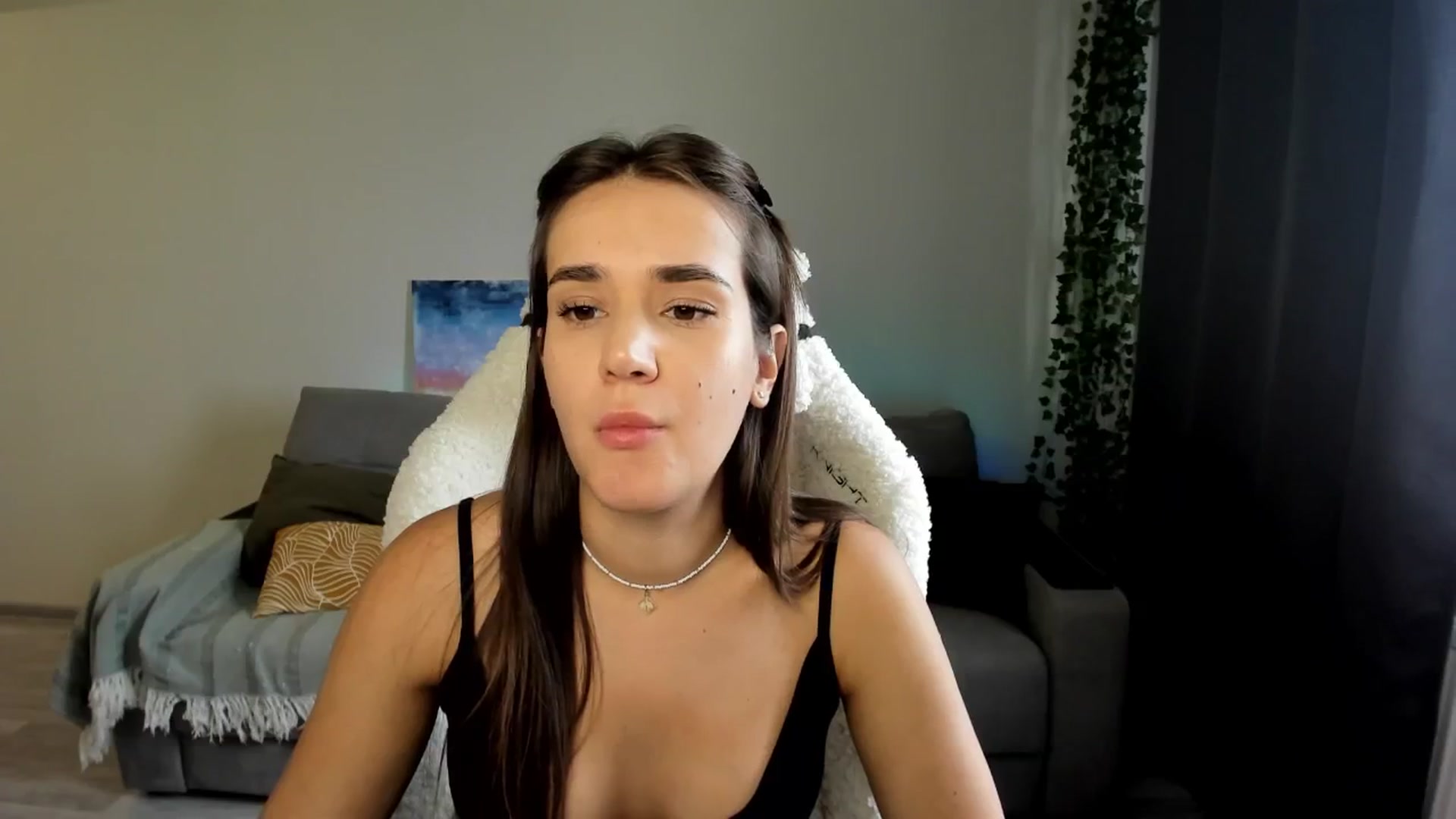 Gallery image thumbnail from Ellies_Smile's myfreecams stream on, 07/23/2024, 12:30 image 9 of 20