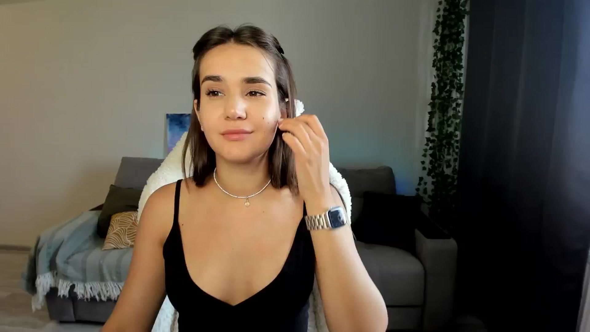 Gallery image thumbnail from Ellies_Smile's myfreecams stream on, 07/23/2024, 12:48 image 8 of 20