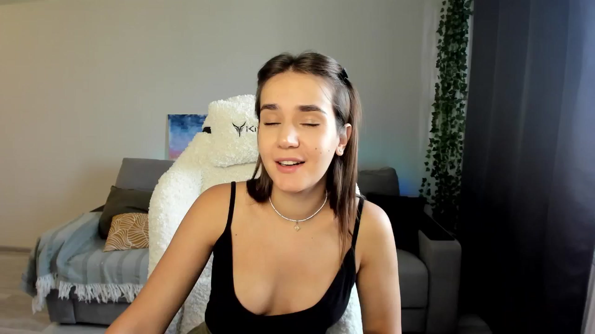 Gallery image thumbnail from Ellies_Smile's myfreecams stream on, 07/23/2024, 12:48 image 11 of 20