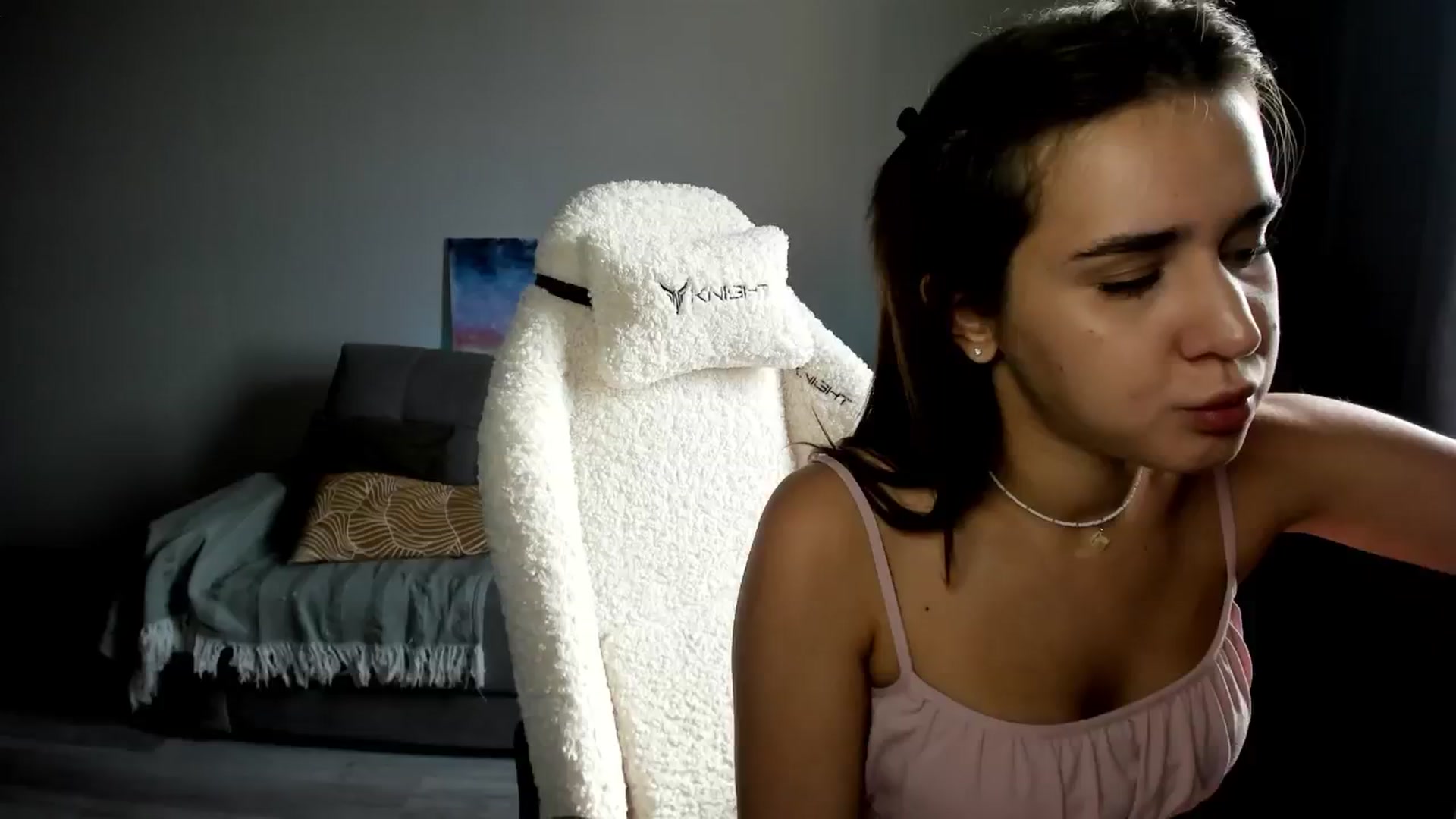 Gallery image thumbnail from Ellies_Smile's myfreecams stream on, 07/25/2024, 05:06 image 6 of 20