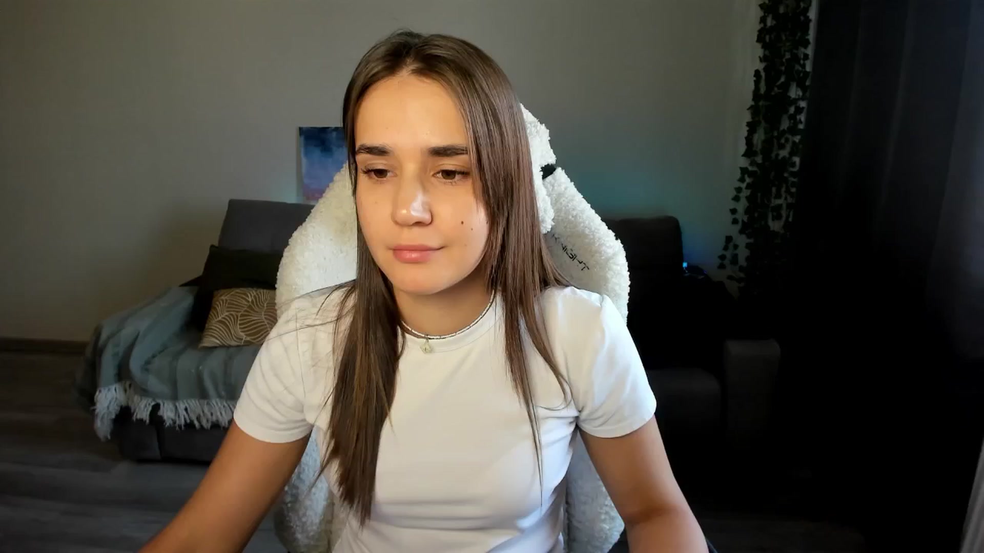 Gallery image thumbnail from Ellies_Smile's myfreecams stream on, 07/31/2024, 15:22 image 5 of 20