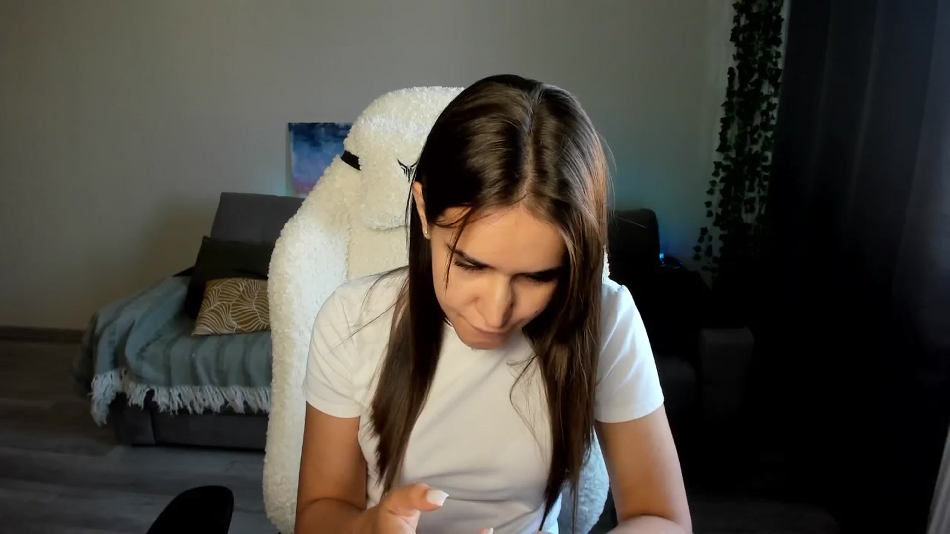 Gallery image thumbnail from Ellies_Smile's myfreecams stream on, 07/31/2024, 15:22 image 7 of 20