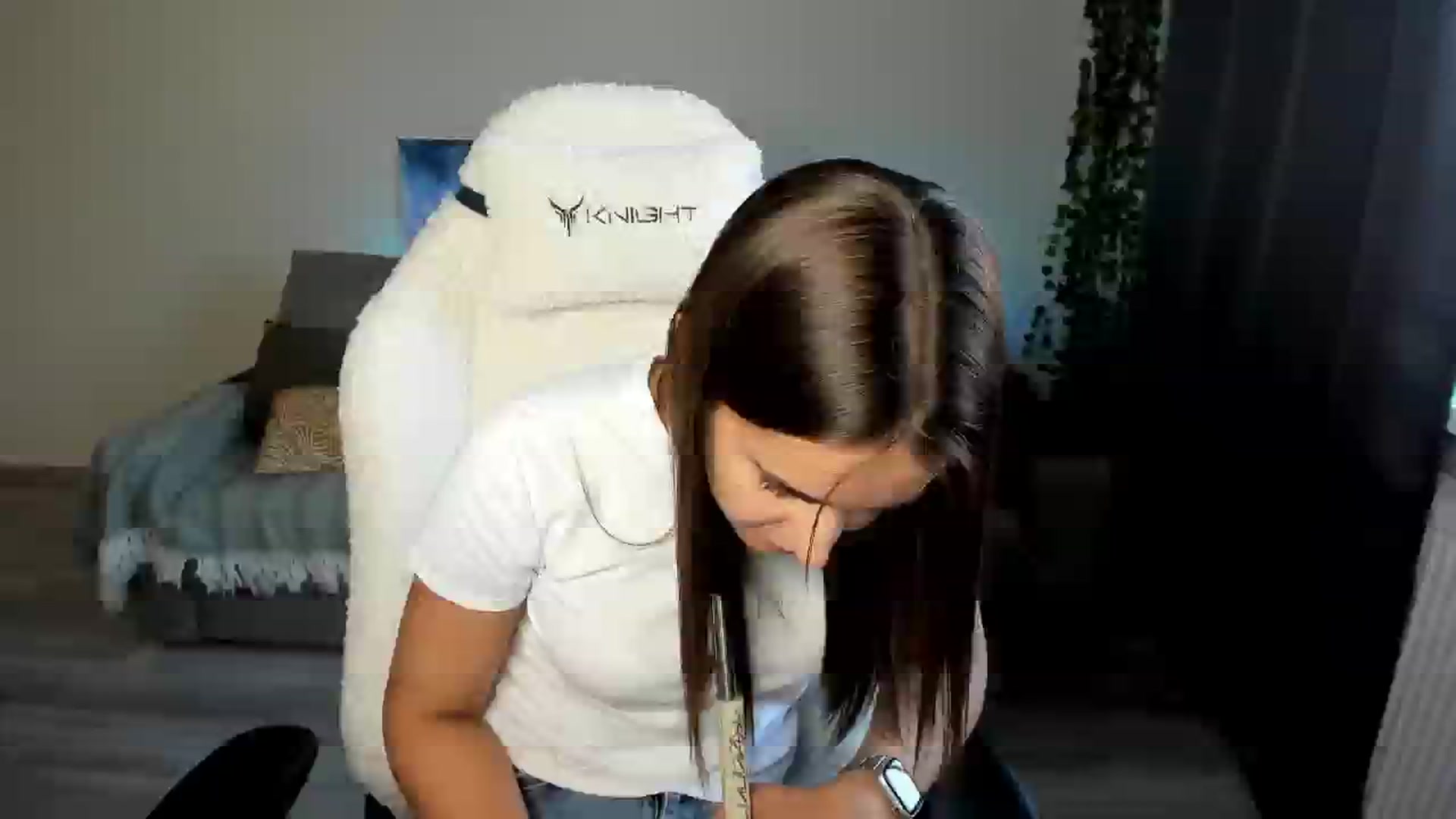 Gallery image thumbnail from Ellies_Smile's myfreecams stream on, 07/31/2024, 16:14 image 11 of 20