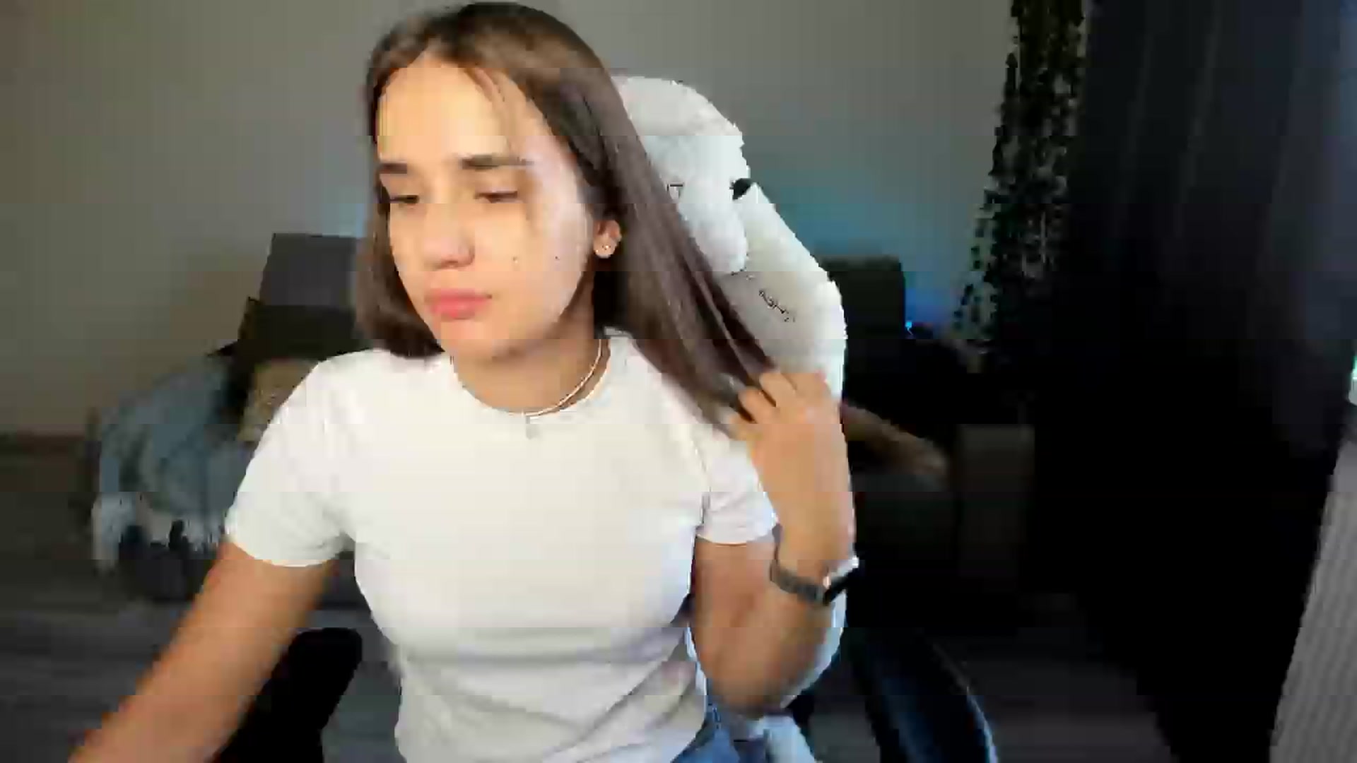 Gallery image thumbnail from Ellies_Smile's myfreecams stream on, 07/31/2024, 16:14 image 2 of 20