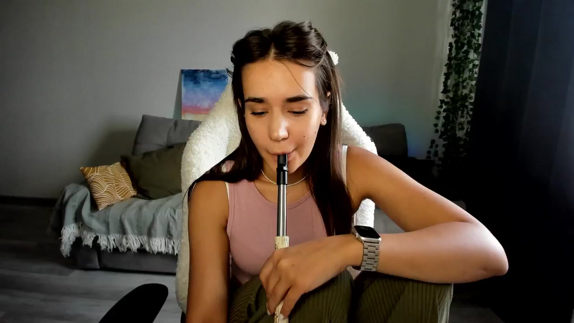 Gallery image thumbnail from Ellies_Smile's myfreecams stream on, 08/10/2024, 09:50 image 10 of 20