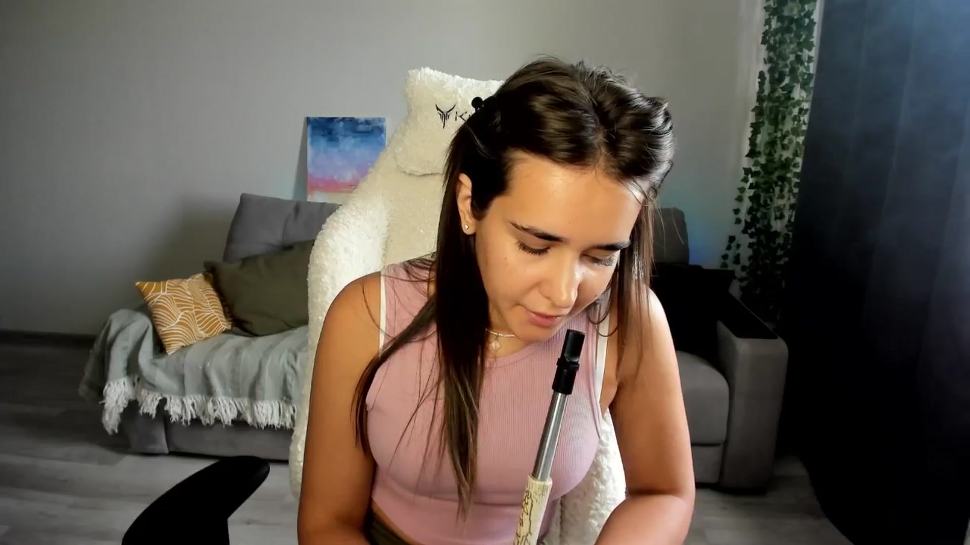 Gallery image thumbnail from Ellies_Smile's myfreecams stream on, 08/10/2024, 10:07 image 4 of 20