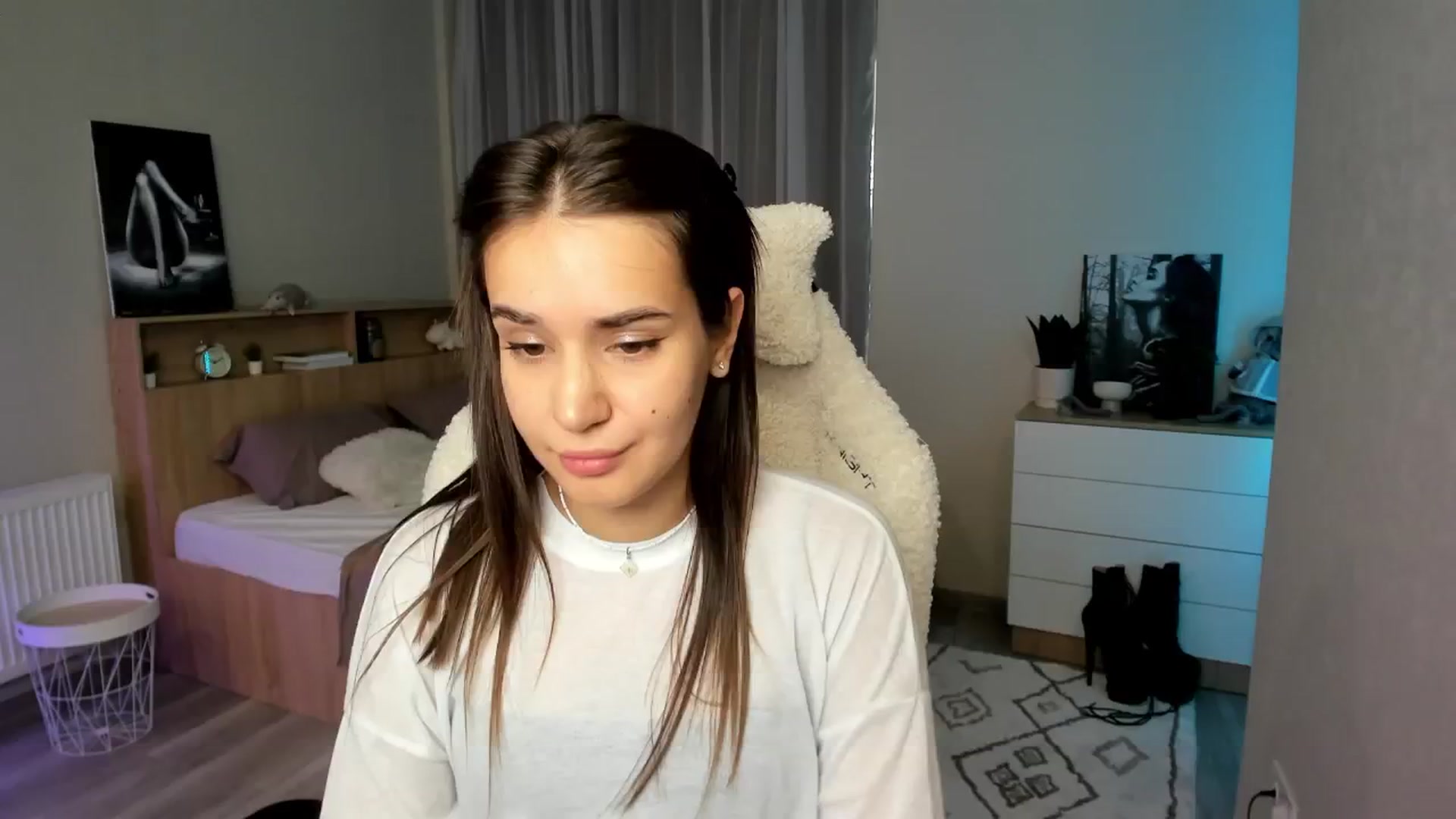 Gallery image thumbnail from Ellies_Smile's myfreecams stream on, 08/12/2024, 13:08 image 4 of 20