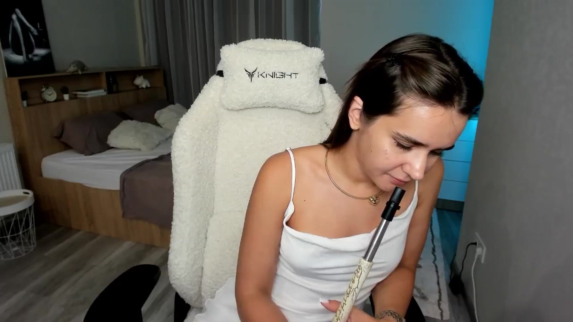 Gallery image thumbnail from Ellies_Smile's myfreecams stream on, 08/14/2024, 13:57 image 19 of 20