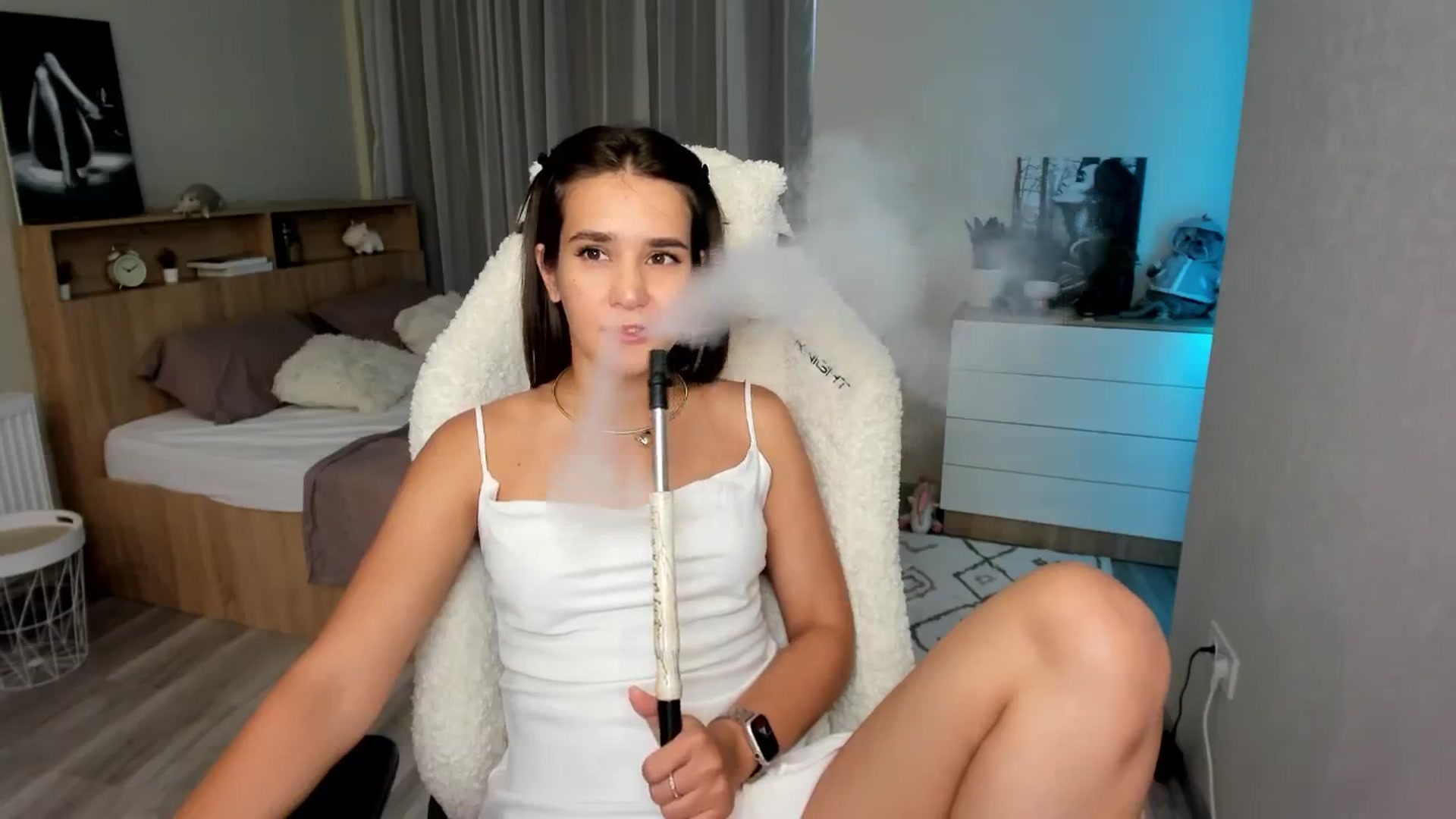Gallery image thumbnail from Ellies_Smile's myfreecams stream on, 08/14/2024, 13:57 image 15 of 20