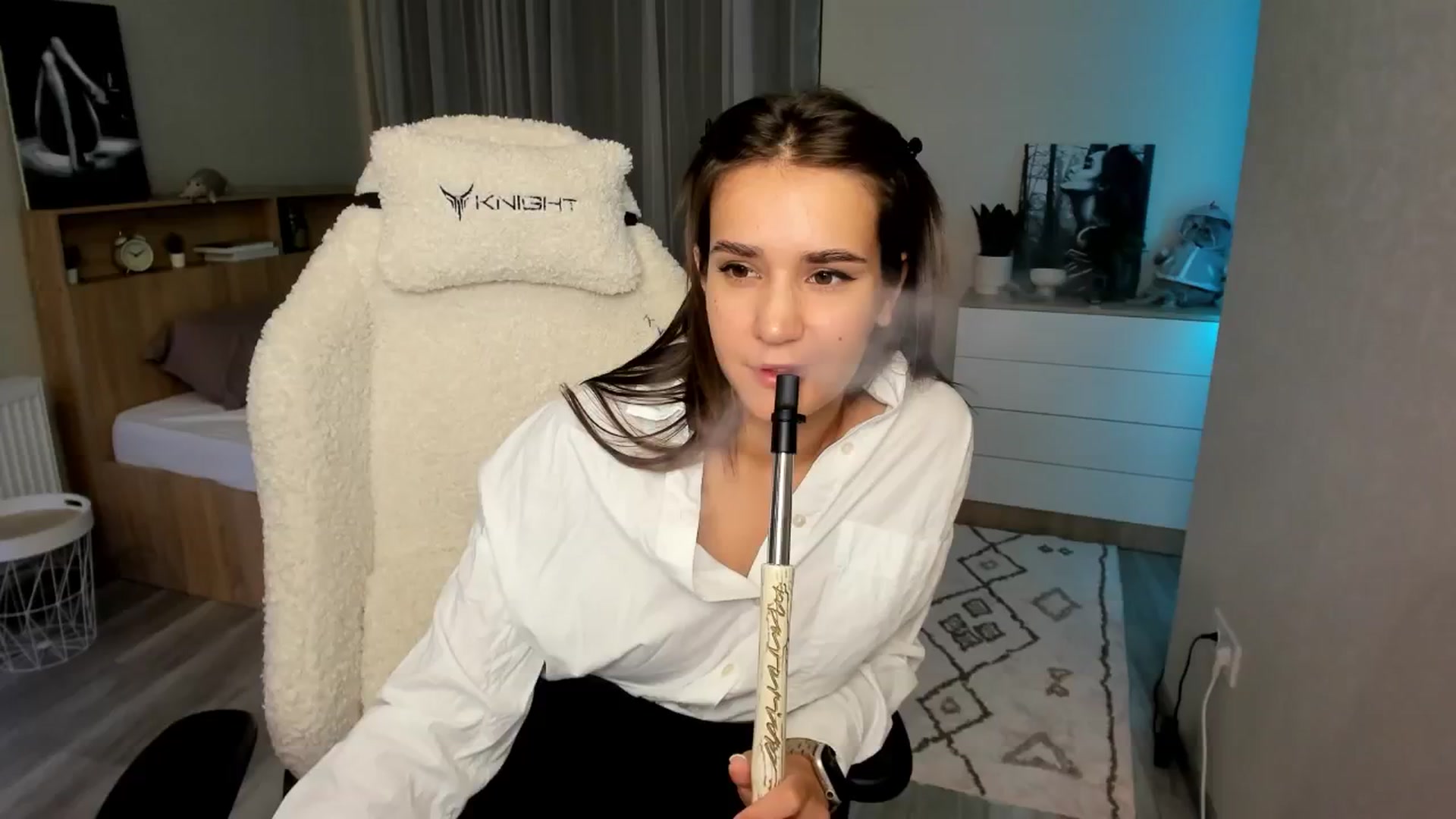 Gallery image thumbnail from Ellies_Smile's myfreecams stream on, 08/15/2024, 18:31 image 20 of 20
