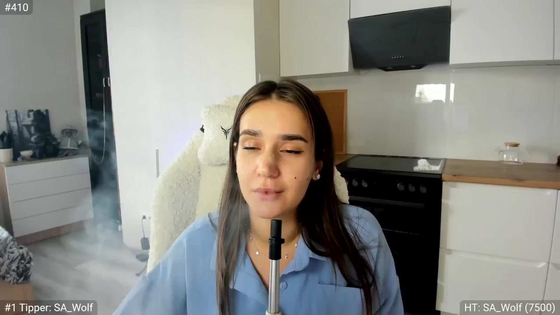 Gallery image thumbnail from Ellies_Smile's myfreecams stream on, 08/17/2024, 03:57 image 12 of 20