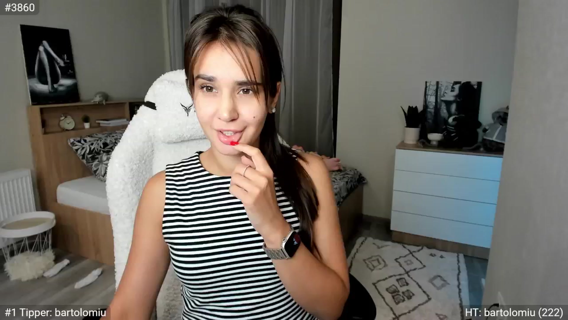 Gallery image thumbnail from Ellies_Smile's myfreecams stream on, 09/06/2024, 16:11 image 14 of 20