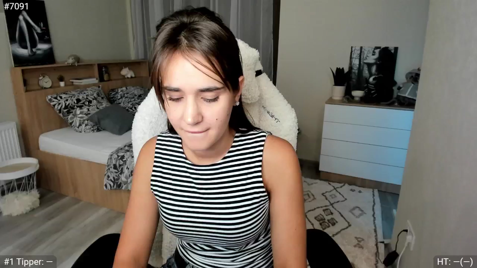 Gallery image thumbnail from Ellies_Smile's myfreecams stream on, 09/06/2024, 16:11 image 3 of 20