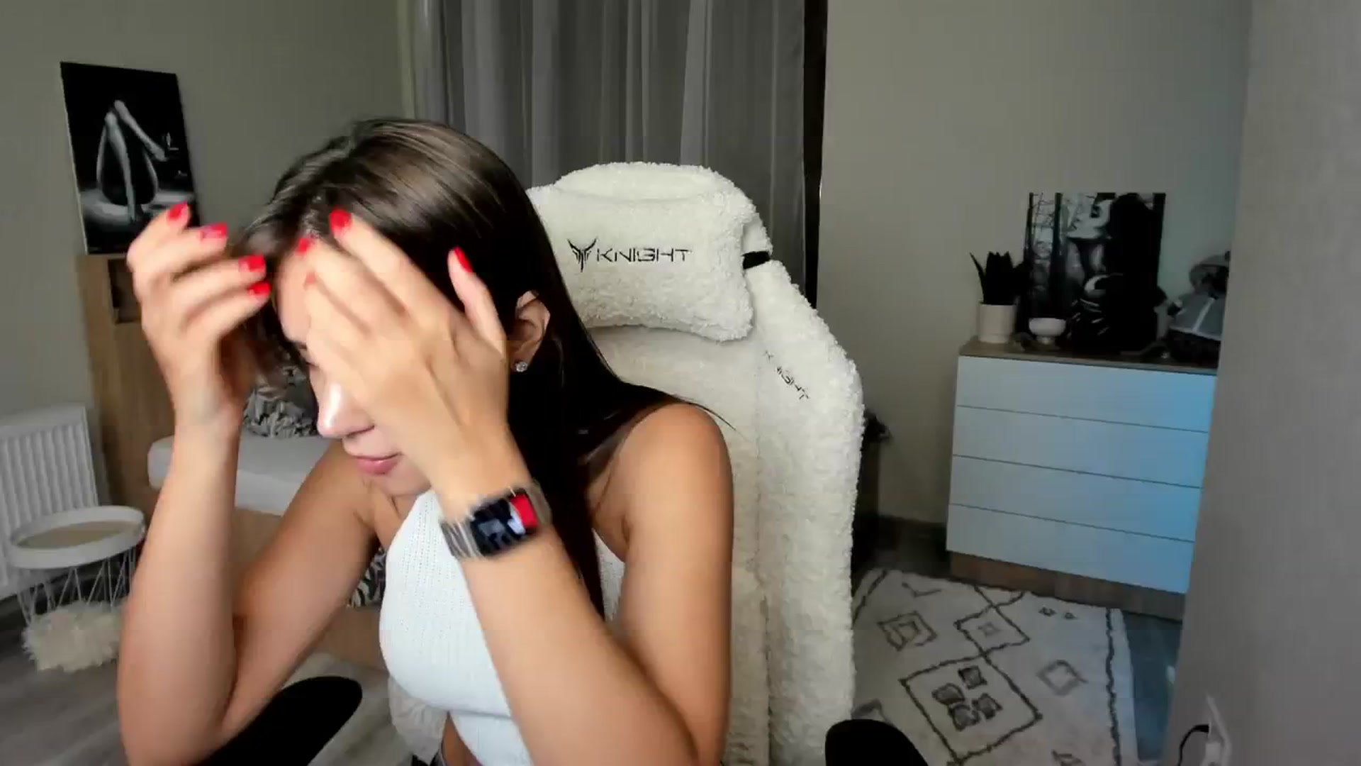 Gallery image thumbnail from Ellies_Smile's myfreecams stream on, 09/07/2024, 07:37 image 2 of 20