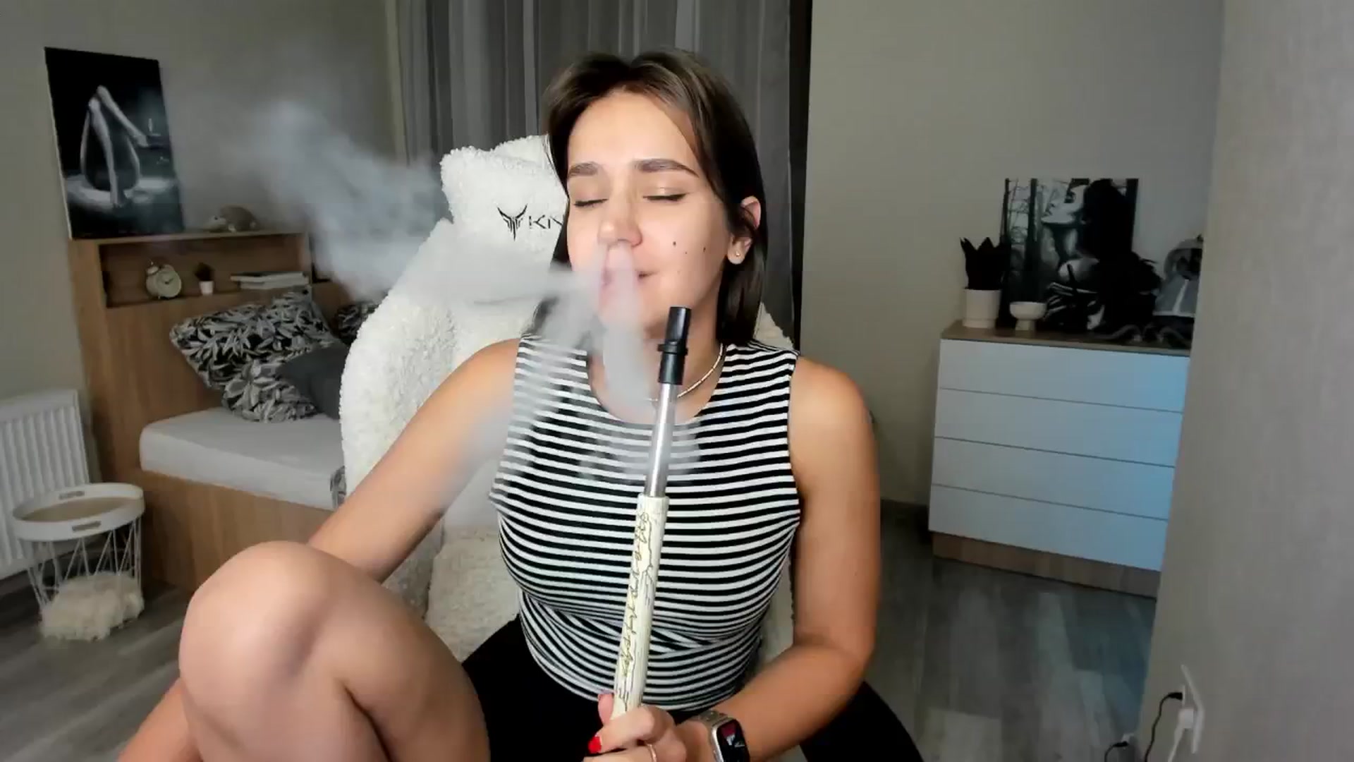 Gallery image thumbnail from Ellies_Smile's myfreecams stream on, 09/30/2024, 17:04 image 3 of 20